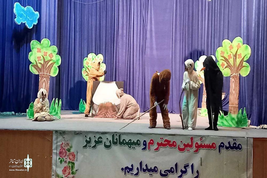نمایش «خرگوش مغرور» در شهرستان ملکان روی صحنه رفت 3