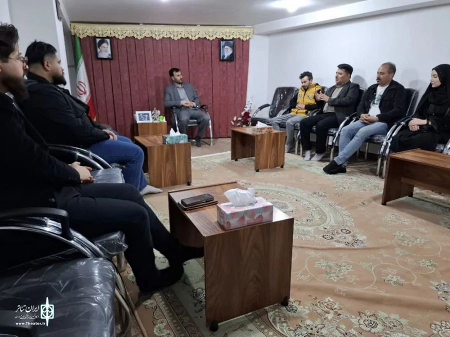 دیدار هنرمندان گرمی با نماینده مردم