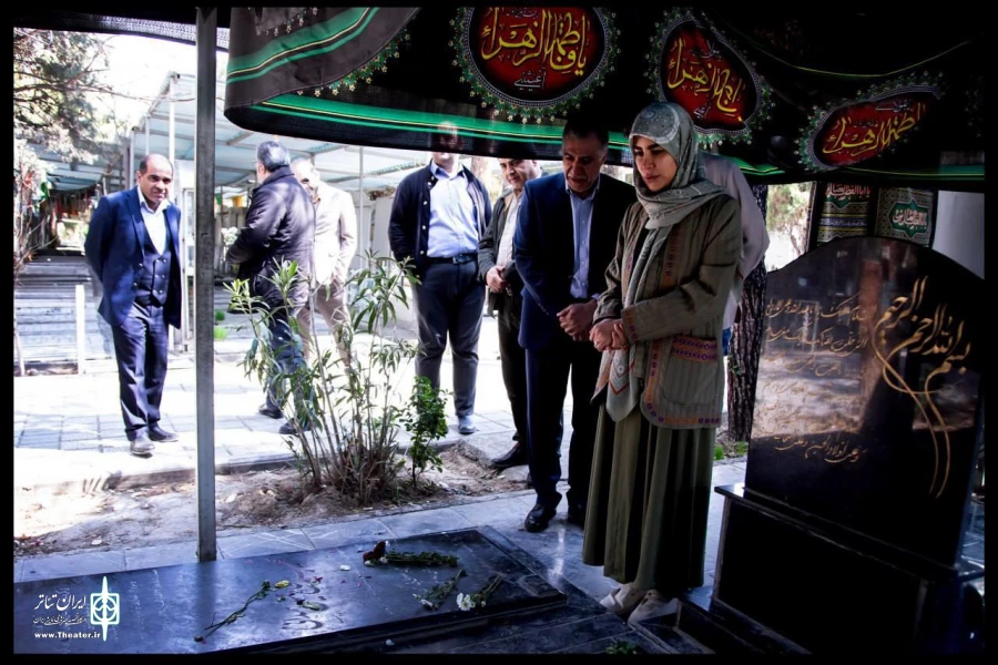 آغاز سال کاری معاونت امور هنری وزارت فرهنگ با ادای احترام به شهدا و هنرمندان فقید
 2