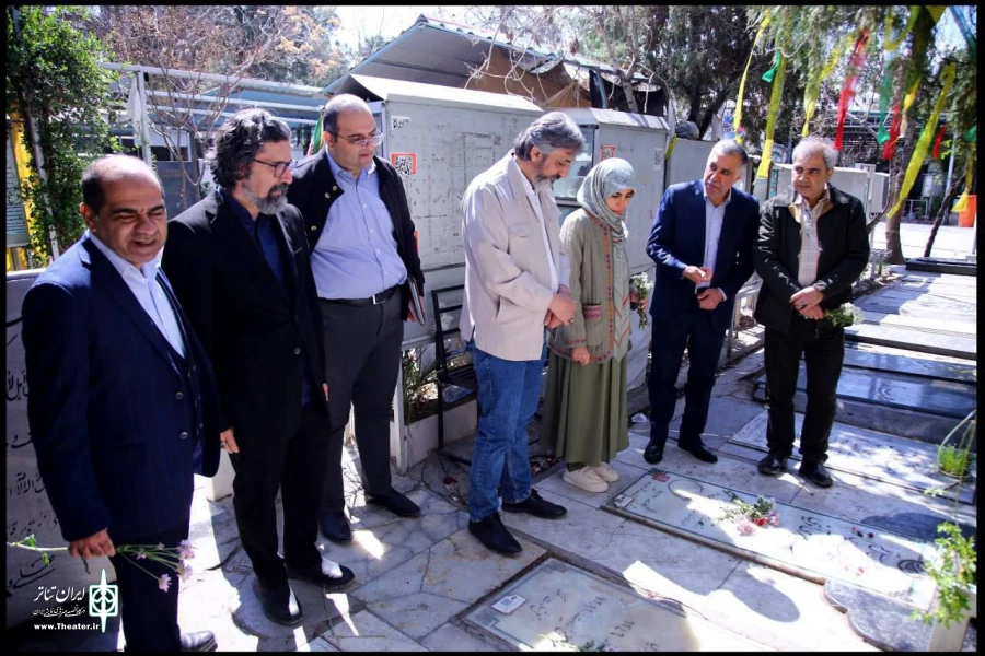 آغاز سال کاری معاونت امور هنری با ادای احترام به شهدا و هنرمندان فقید 4