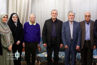 رئیس جمهور در روز جهانی تئاتر به دیدار علی نصیریان رفت