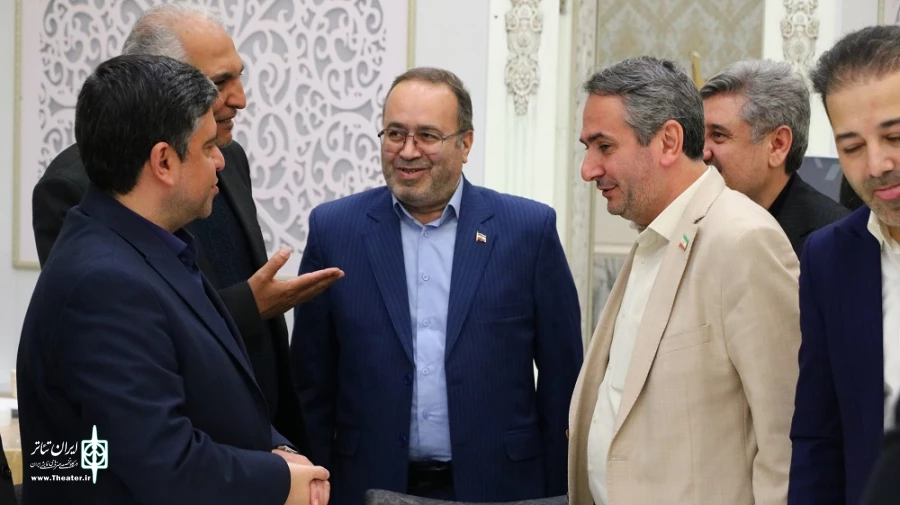دورهمی تئاتر اردبیل