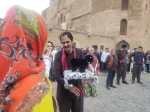 نمایش میدانی «عروس خروس» و «تکم گردانی» در گنبد سلطانیه زنجان اجرا شد 13