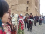 نمایش میدانی «عروس خروس» و «تکم گردانی» در گنبد سلطانیه زنجان اجرا شد 14