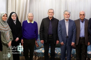 Iranian president meets Ali Nassirian on World Theater Day