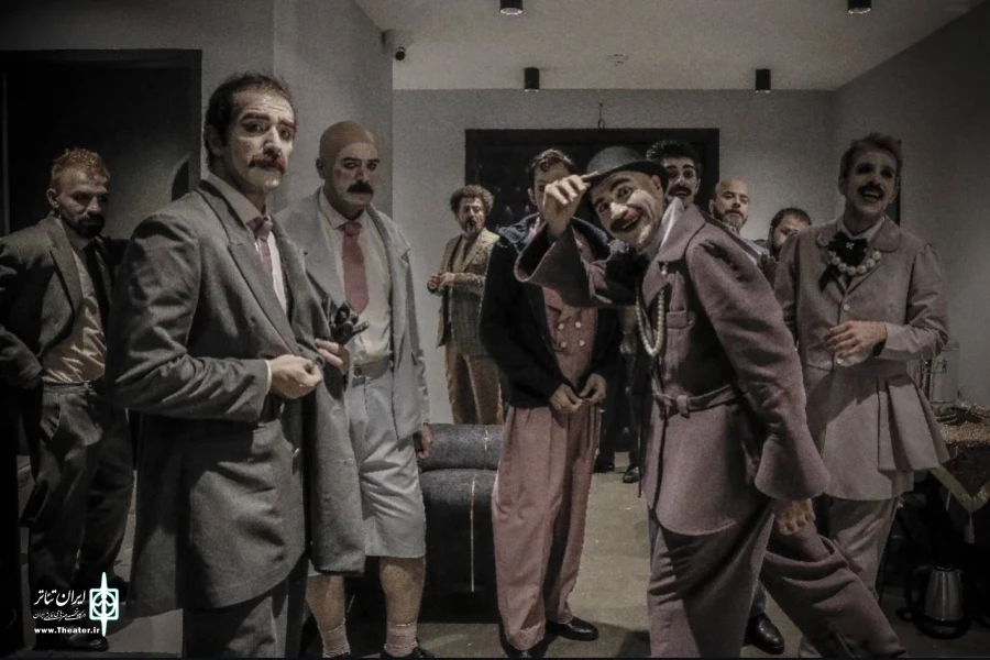 دور سوم اجرای دو نمایش «بی پدر» و «خانه واده» از سیدمحمد مساوات 2