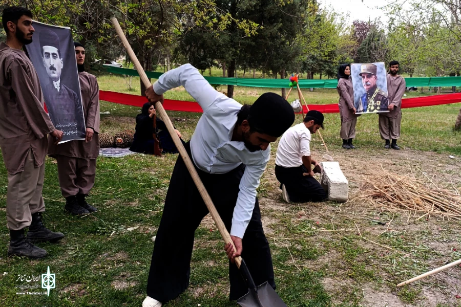 اجرای نمایش محیطی «مرثیه خان» در باغملک 3