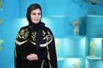 رُز رضوی در نمایش «به یک قاتل ساده نیازمندیم»  3