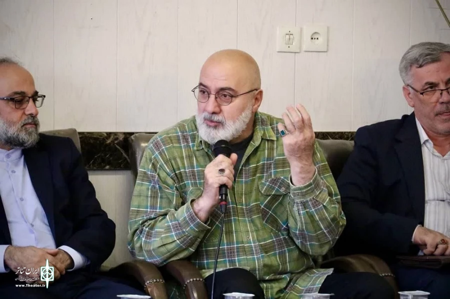تجلیل از فرهاد قائمیان در اردبیل