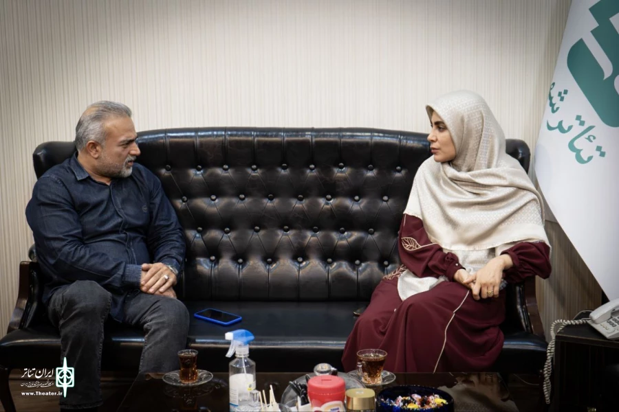 «ذرات آشوب» میزبان معاون امور هنری در روز ملی خلیج فارس شد 5