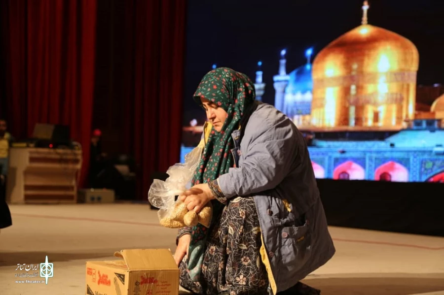 نمایش «نذر هشتم»  به نویسندگی و کارگردانی حدیثه راد در ارومیه به اجرا در آمد  8