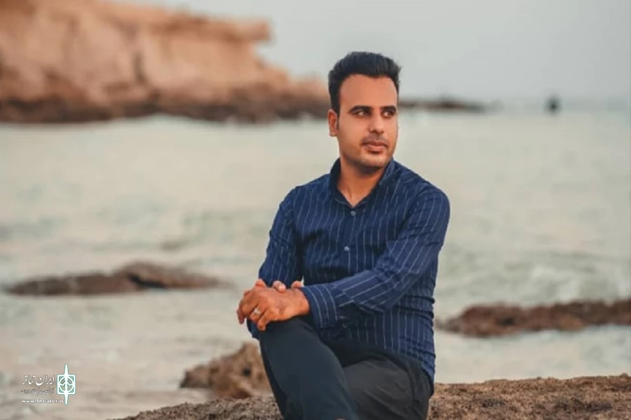 محمد فخرایی مطلق نویسنده برتر جشنواره ملی روش شد 2