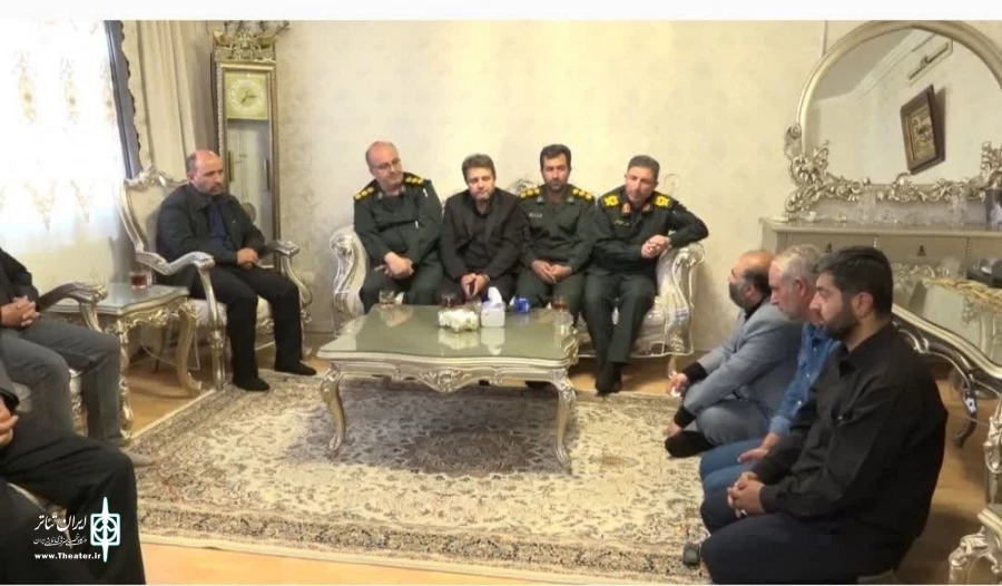 دیدار فرمانده سپاه استان اردبیل با خانواده زنده یاد خدایی