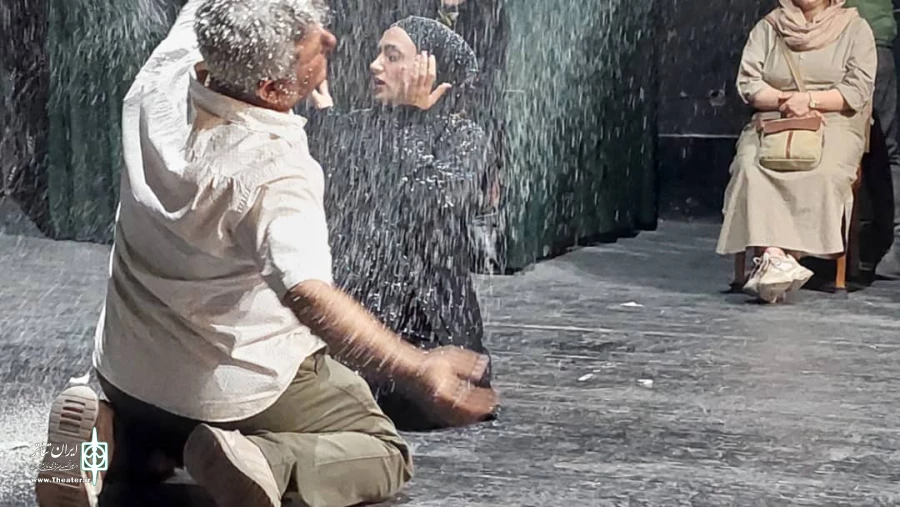 نمایش «برگرد» در استهبان به روی صحنه رفت  2