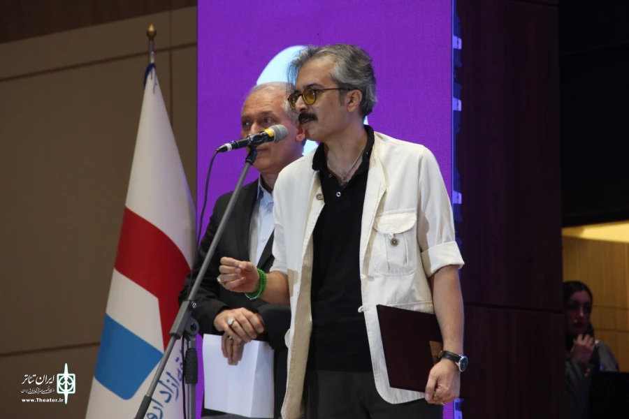 درخشش نمایش «این آدم‌های غریب» از فارس در جشنواره ملی تئاتر فتح
 2