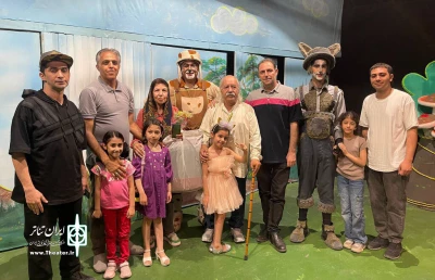 بهزاد فراهانی به تماشای نمایش کودک نشست