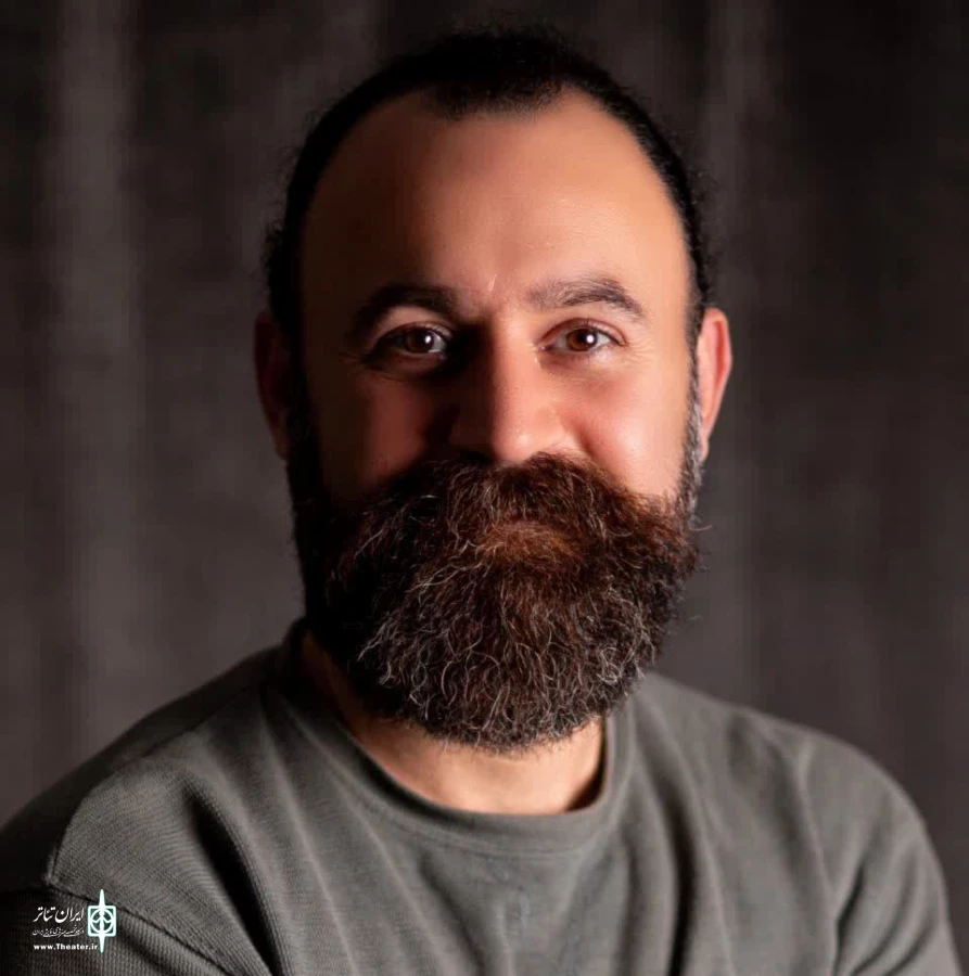 مشکل ما در رشت این است که سالن ها فاقد شناسنامه هستند چون اداره ارشاد به یک بنگاه تبدیل شده است که سالن اجاره میدهد. 2
