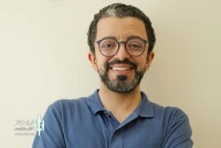 Farzin Mohades,An Iranian stage Actor:

We Iranians Never Give up