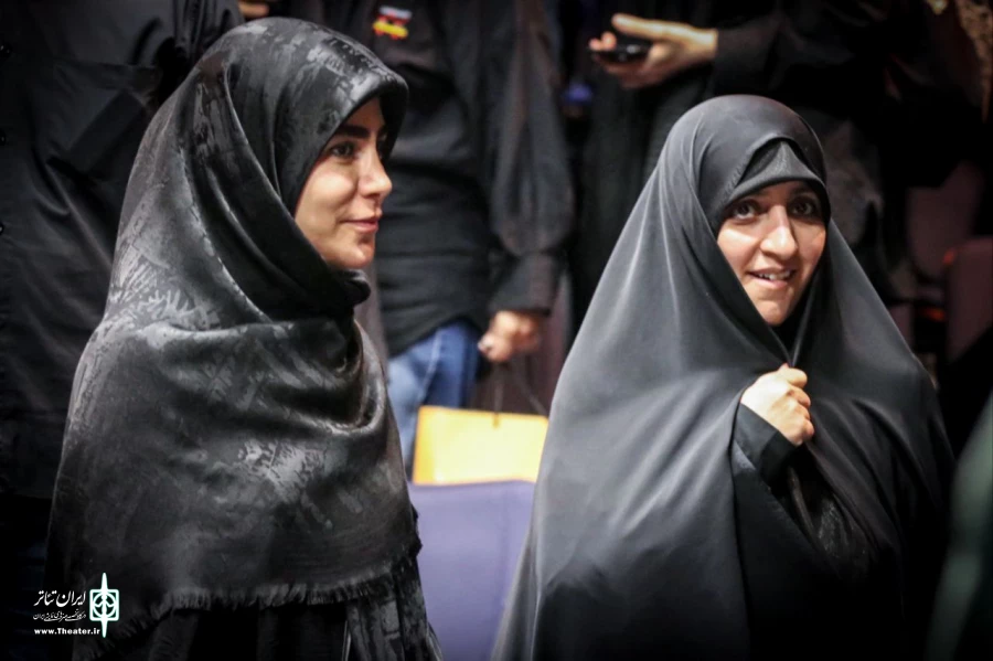 تئاتر کمک می‌کند تالمات ناشی از فجایع جنگ کاهش یابد 4