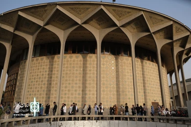سخنگوی دولت میهمان تئاتر شهر و خیمه هنر :
