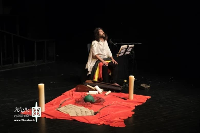 «مجلس غریب تنهایی» با خوانش رحمت امینی در شب هفتم «خیمه هنر»