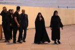 زهرا بهروزآذر، معاون امور زنان ریاست‌جمهوری به تماشای خوانش نمایشنامه «پل» نشست