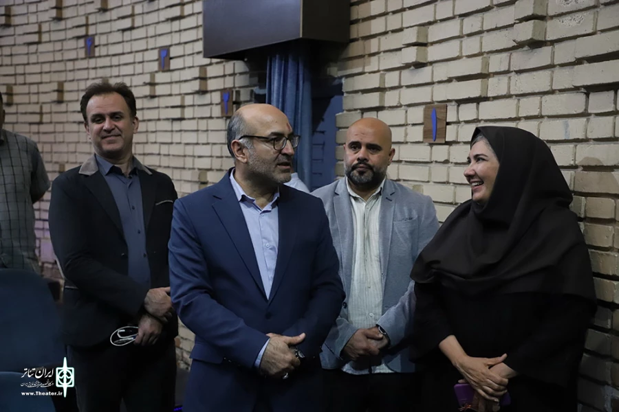 بازدید مدیرکل هنر های نمایشی  از تماشاخانه سنگلج‎