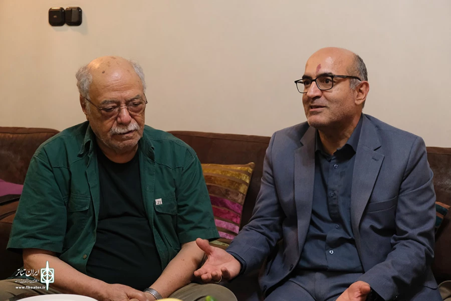 دیدار مدیرکل هنرهای نمایشی با پیشکسوت تئاتر و سینما اکبر زنجانپور 6