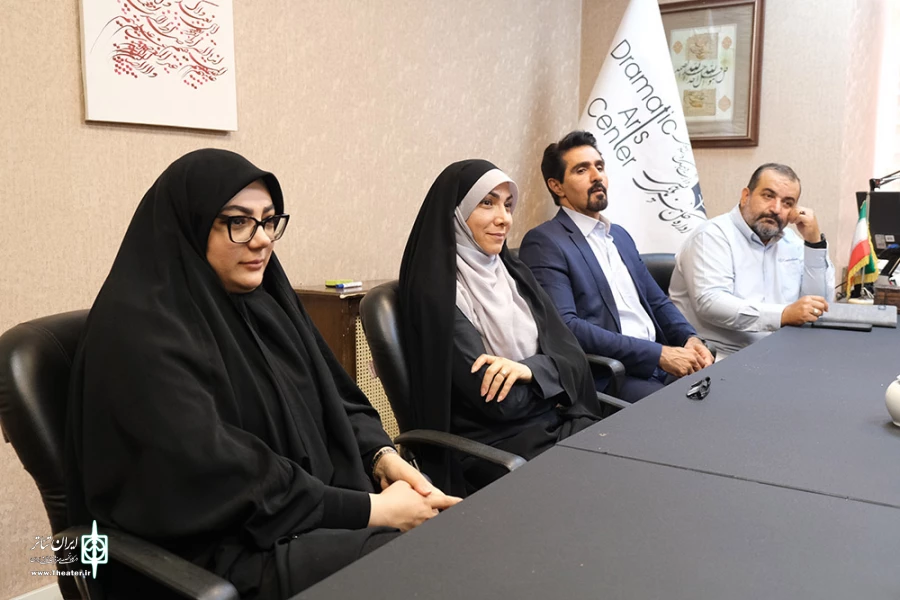 نشست هم‌اندیشی دومین جشنواره تئاتر اقتباس برگزار شد 11