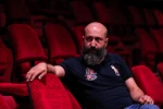 آرش سنجابی نمایش «آماس» را به تماشاخانه‌ سنگلج می‌آورد