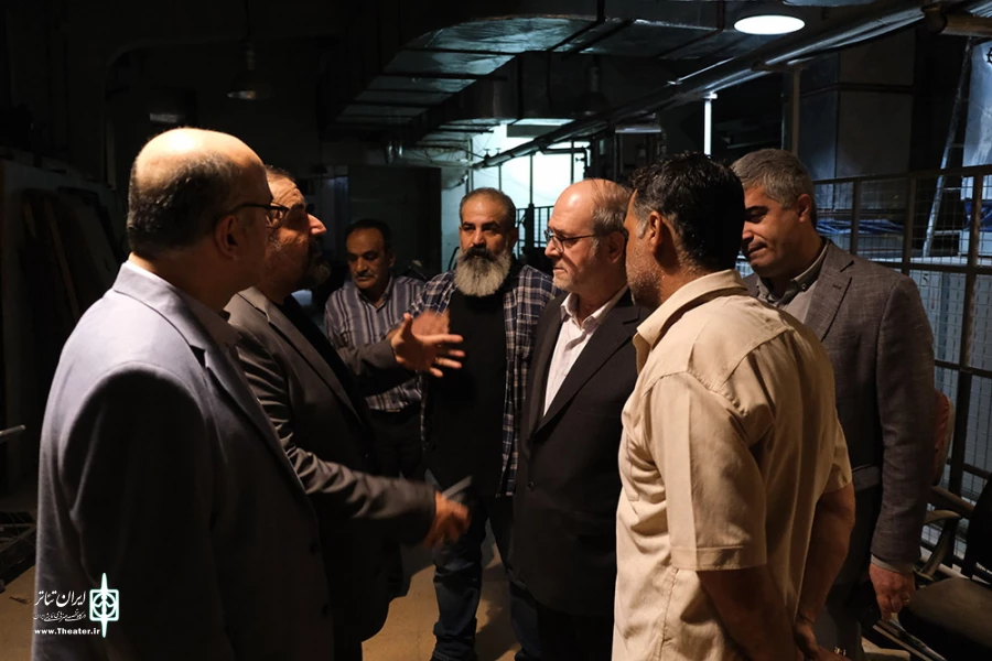 بازدید محمدمهدی احمدی از تئاتر شهر