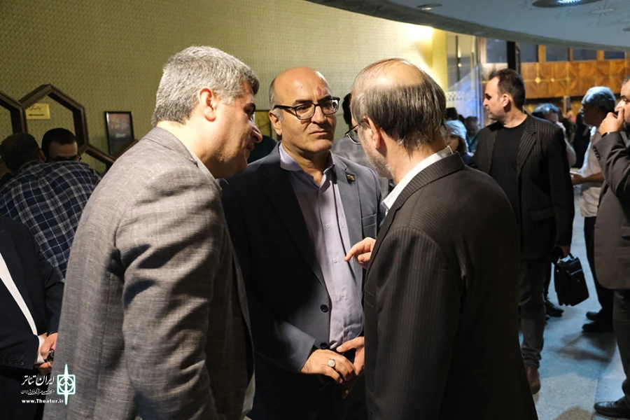 بازدید محمدمهدی احمدی از تئاتر شهر