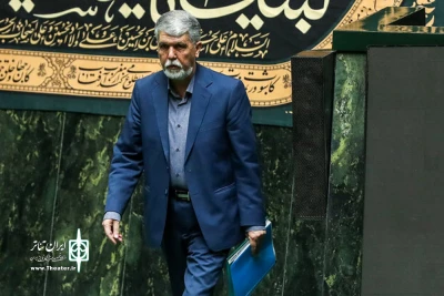 کارت زرد به وزیر یا نقره‌داغ کردن حضور اندک فرهنگ