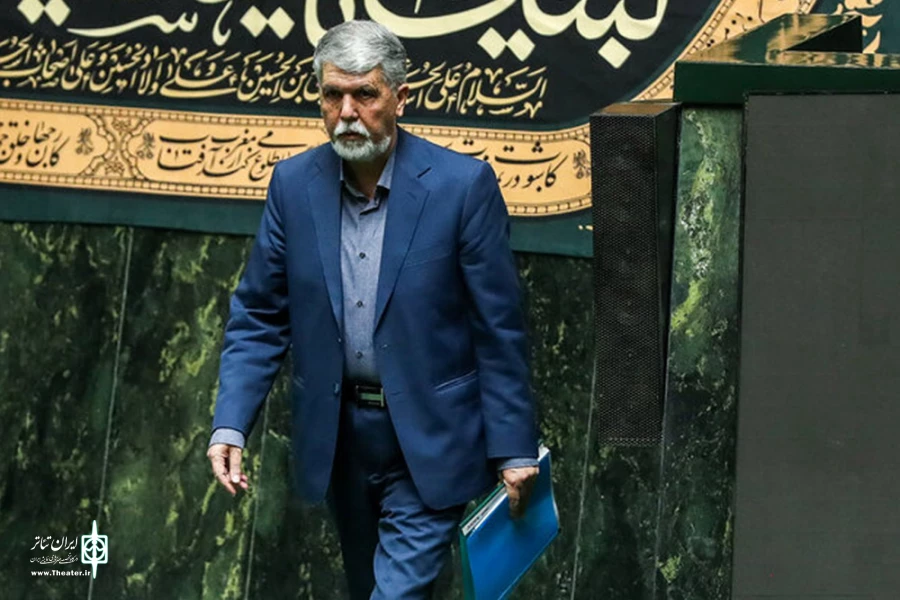 کارت زرد به وزیر یا نقره‌داغ کردن حضور اندک فرهنگ 3