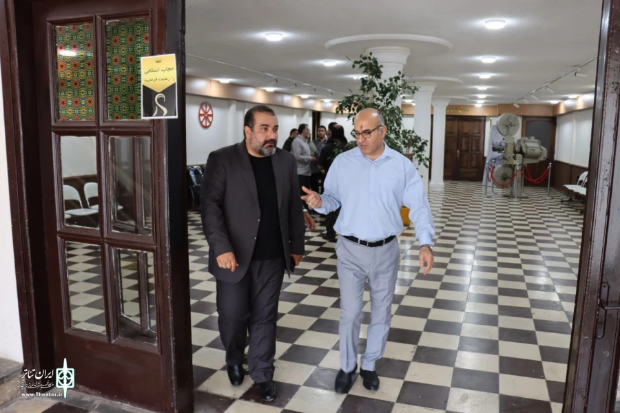دیدار سرپرست اداره‌کل هنرهای نمایشی با مدیران تئاتر لاهیجان 4
