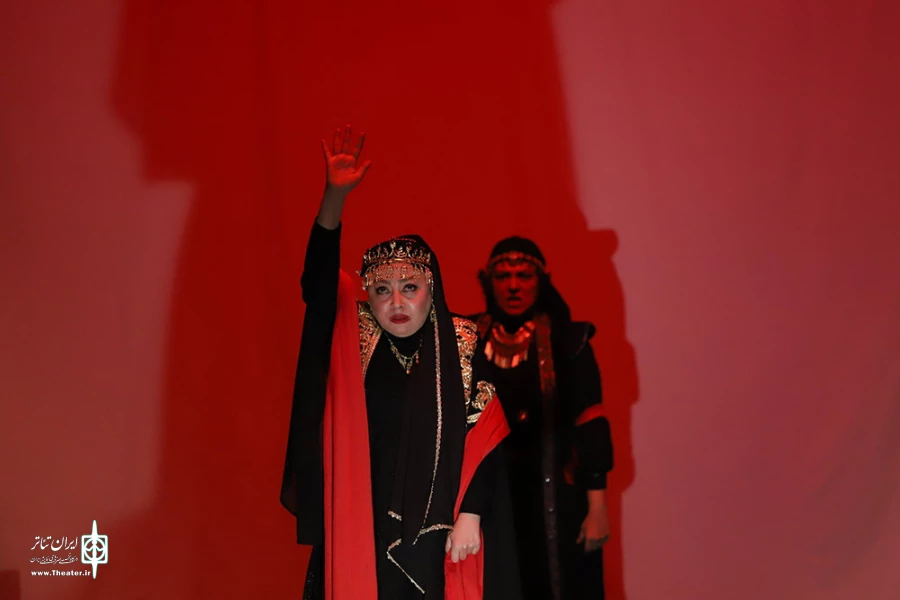 آنسوی افسانه