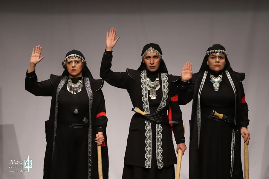 آنسوی افسانه