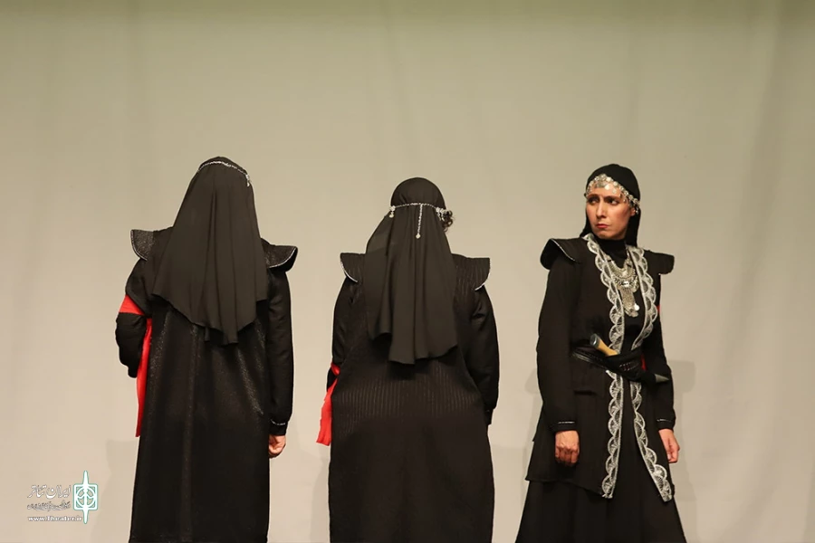 آنسوی افسانه