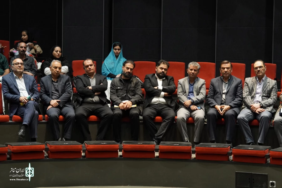 مراسم رونمایی از پوستر دومین جشنواره ملی تئاتر اقتباس