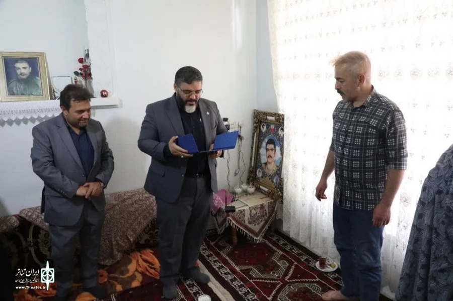 تجلیل از تئاتری های استان اردبیل